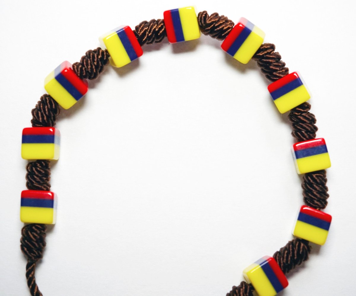 Handmade Tricolor Beaded Bracelet, Colombian Style