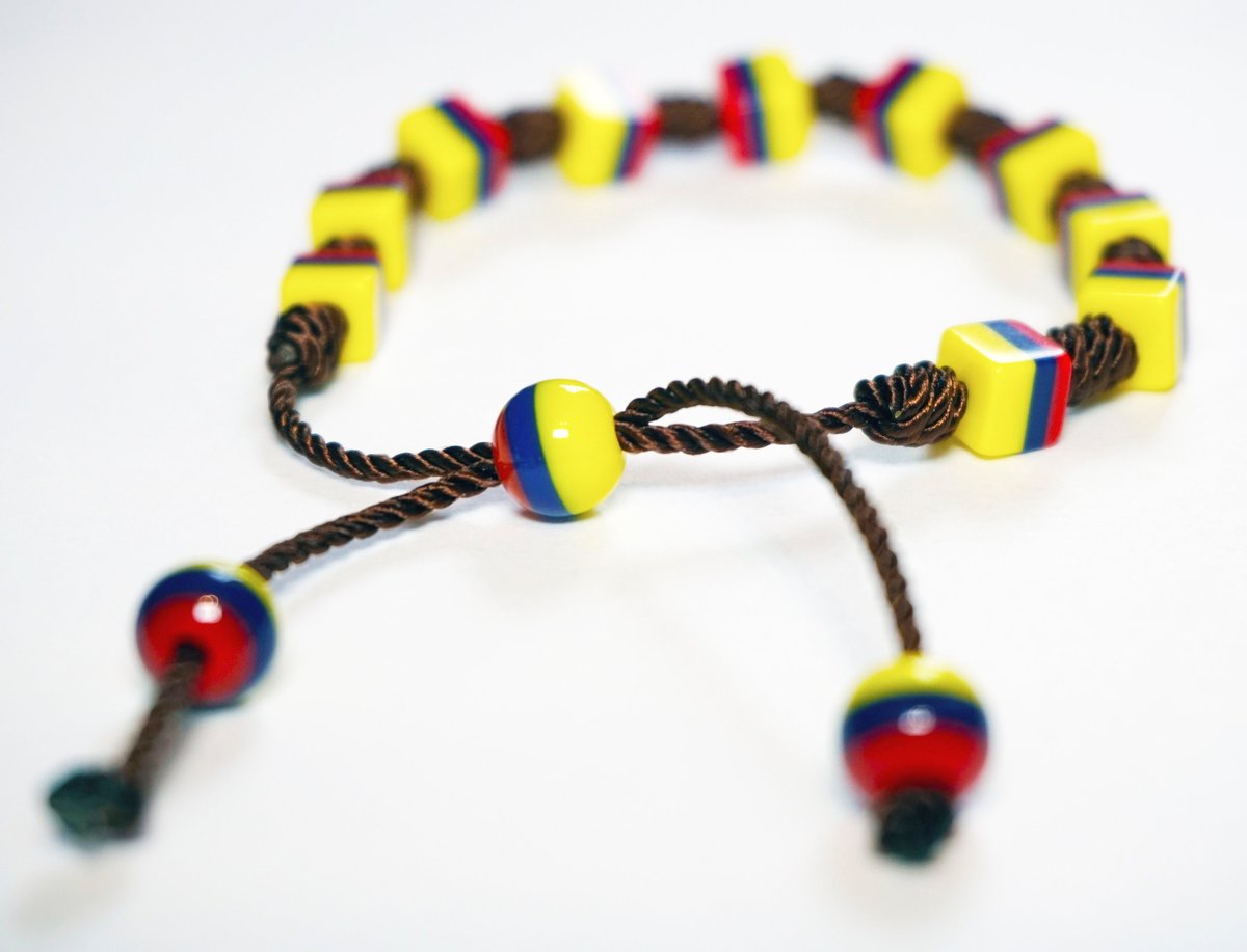 Handmade Tricolor Beaded Bracelet, Colombian Style
