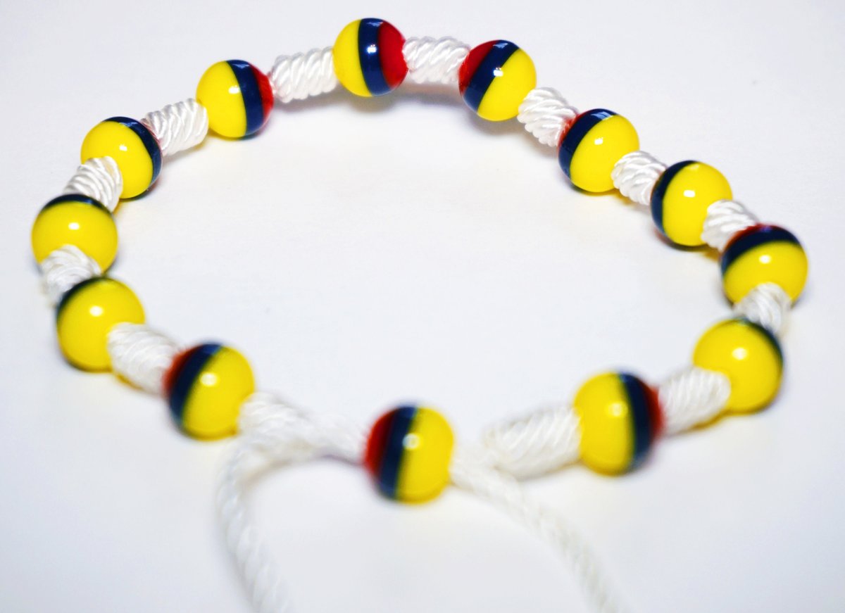 Handmade Tricolor Beaded Bracelet, Colombian Unisex Jewelry