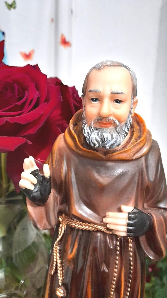 San Padre Pio and also Saint Pius of Pietrelcina Estatue 13 Inc Franciscan Capuchin Priest Stigmatist, and Mystic Estatuilla Religiosa Decor